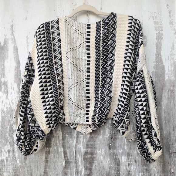 Ivy Jane Geometric Black and Cream Sweater - Picture 7 of 10